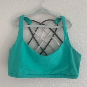 Lululemon Athletica size 8 Free To Be *Wild Bra